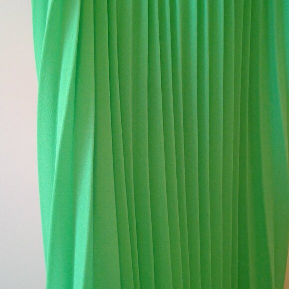 Suzy Shier Bright Green Maxi Dress - NWT - M - Picture 7 of 8
